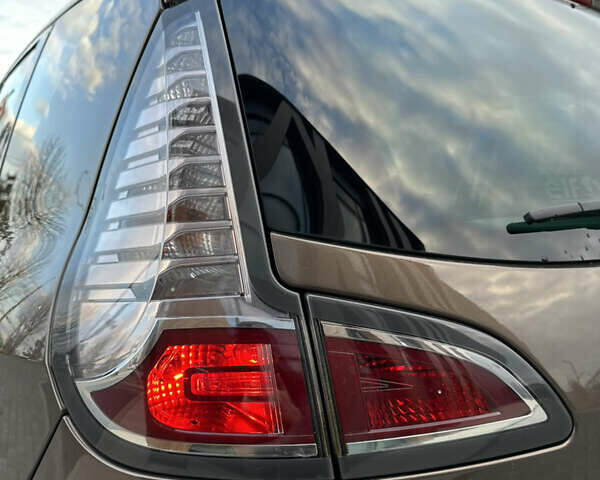 Коричневий Рено Сценік, об'ємом двигуна 1.5 л та пробігом 180 тис. км за 9850 $, фото 12 на Automoto.ua