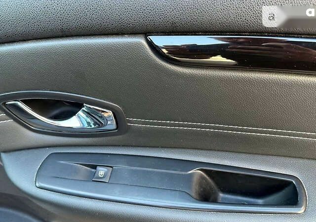 Коричневий Рено Сценік, об'ємом двигуна 1.6 л та пробігом 234 тис. км за 9500 $, фото 18 на Automoto.ua