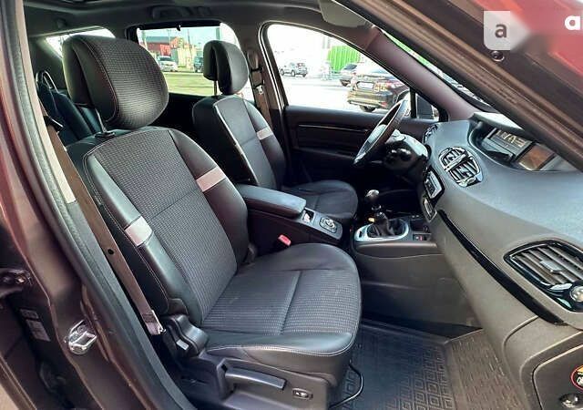 Коричневий Рено Сценік, об'ємом двигуна 1.6 л та пробігом 234 тис. км за 9500 $, фото 17 на Automoto.ua