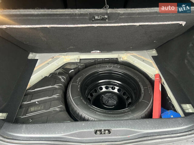 Коричневый Рено Сценик, объемом двигателя 1.6 л и пробегом 225 тыс. км за 10200 $, фото 15 на Automoto.ua