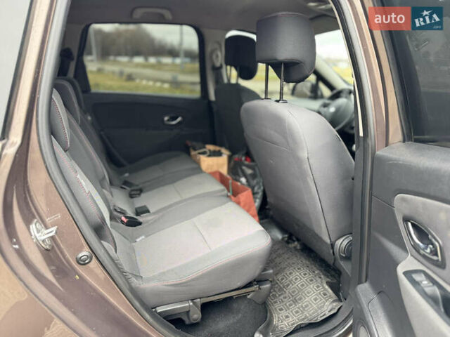 Коричневый Рено Сценик, объемом двигателя 1.46 л и пробегом 255 тыс. км за 7500 $, фото 40 на Automoto.ua