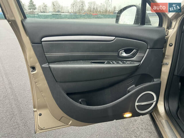 Коричневый Рено Сценик, объемом двигателя 1.6 л и пробегом 225 тыс. км за 10200 $, фото 25 на Automoto.ua