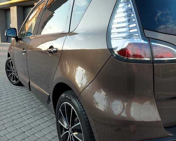 Коричневий Рено Сценік, об'ємом двигуна 1.5 л та пробігом 148 тис. км за 11300 $, фото 42 на Automoto.ua