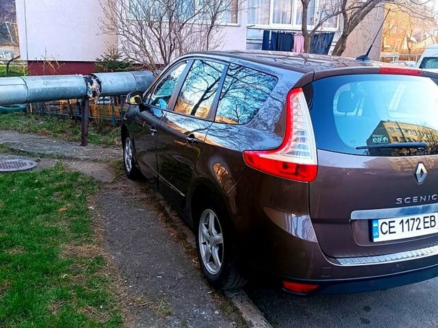 Рено Сценик 2013 в Киеве на Automoto.ua Коричневый Рено Сценик, объемом двигателя 1.5 л и пробегом 225 тыс. км за 9000 $, фото 4 на Automoto.ua