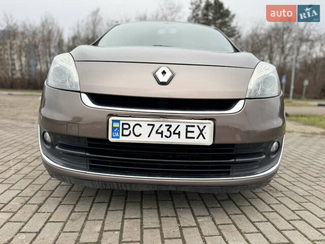 Коричневый Рено Сценик, объемом двигателя 1.46 л и пробегом 255 тыс. км за 7500 $, фото 11 на Automoto.ua