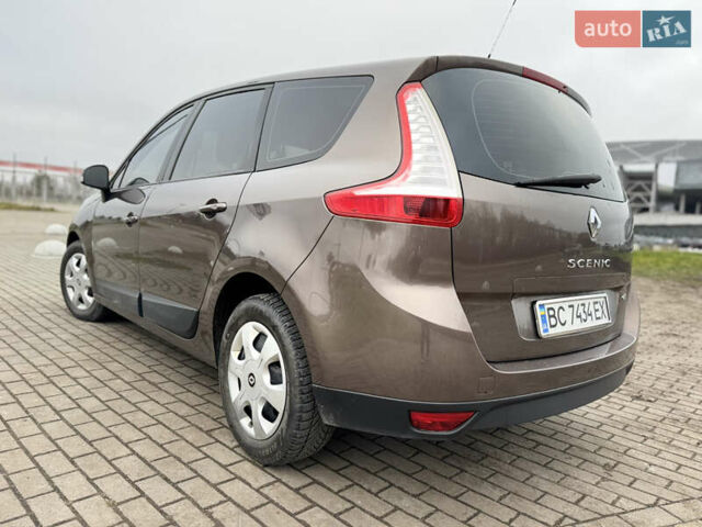 Коричневый Рено Сценик, объемом двигателя 1.46 л и пробегом 255 тыс. км за 7500 $, фото 18 на Automoto.ua