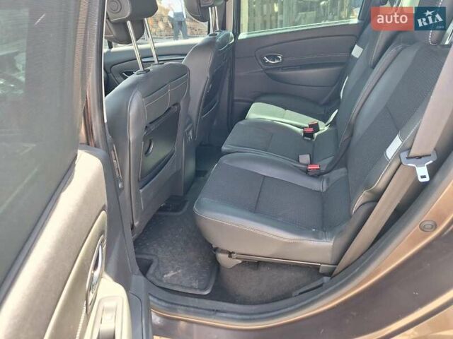 Коричневый Рено Сценик, объемом двигателя 1.5 л и пробегом 273 тыс. км за 7900 $, фото 24 на Automoto.ua