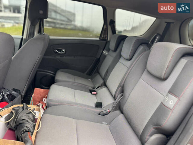 Коричневый Рено Сценик, объемом двигателя 1.46 л и пробегом 255 тыс. км за 7500 $, фото 38 на Automoto.ua