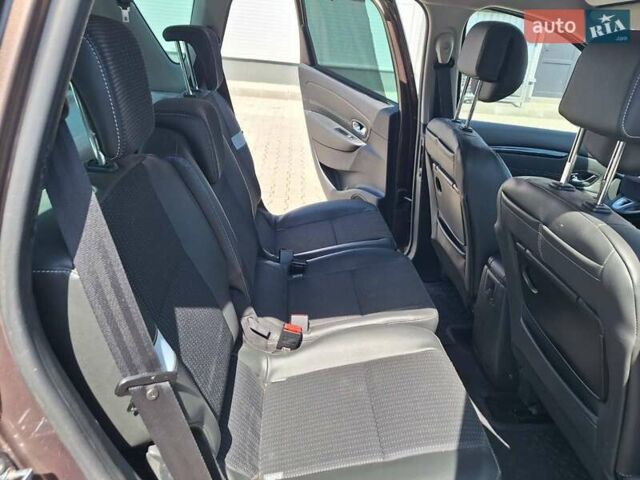 Коричневый Рено Сценик, объемом двигателя 1.5 л и пробегом 273 тыс. км за 7900 $, фото 25 на Automoto.ua