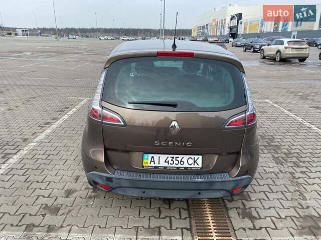 Коричневый Рено Сценик, объемом двигателя 2 л и пробегом 180 тыс. км за 7950 $, фото 1 на Automoto.ua