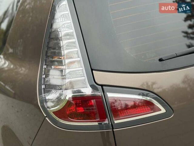 Коричневый Рено Сценик, объемом двигателя 1.6 л и пробегом 129 тыс. км за 9300 $, фото 33 на Automoto.ua