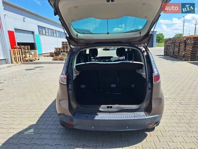 Коричневый Рено Сценик, объемом двигателя 1.5 л и пробегом 273 тыс. км за 7900 $, фото 29 на Automoto.ua