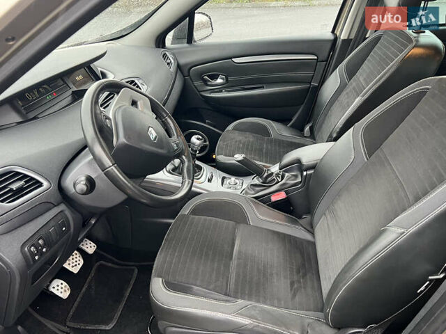 Коричневый Рено Сценик, объемом двигателя 1.6 л и пробегом 225 тыс. км за 10200 $, фото 27 на Automoto.ua