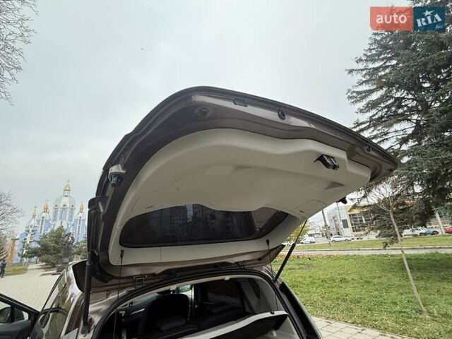 Коричневый Рено Сценик, объемом двигателя 1.6 л и пробегом 129 тыс. км за 9300 $, фото 84 на Automoto.ua