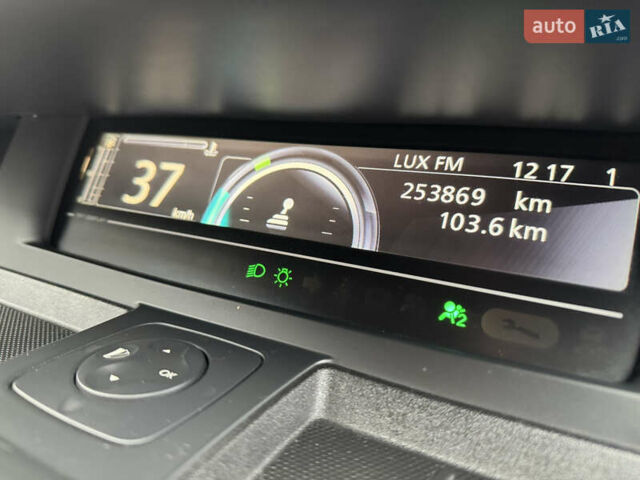 Коричневый Рено Сценик, объемом двигателя 1.46 л и пробегом 255 тыс. км за 7500 $, фото 56 на Automoto.ua