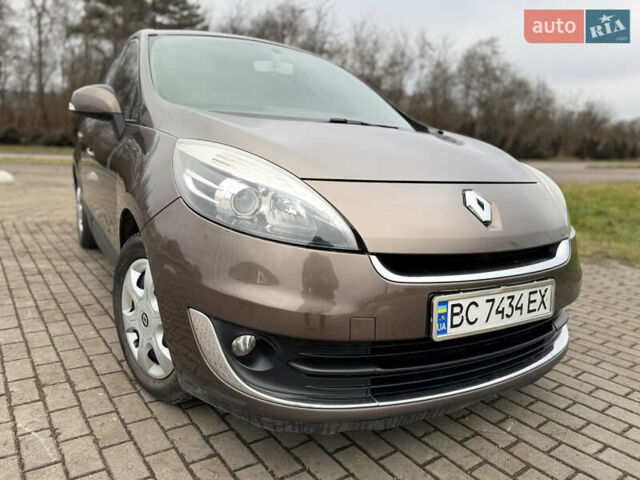 Коричневый Рено Сценик, объемом двигателя 1.46 л и пробегом 255 тыс. км за 7500 $, фото 3 на Automoto.ua