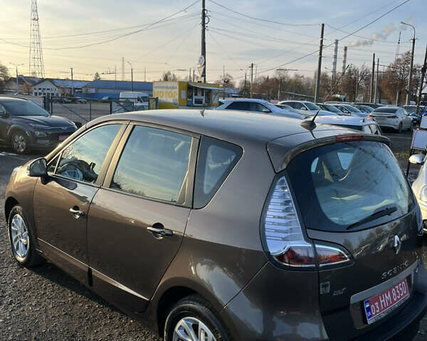 Коричневий Рено Сценік, об'ємом двигуна 1.46 л та пробігом 180 тис. км за 9950 $, фото 3 на Automoto.ua