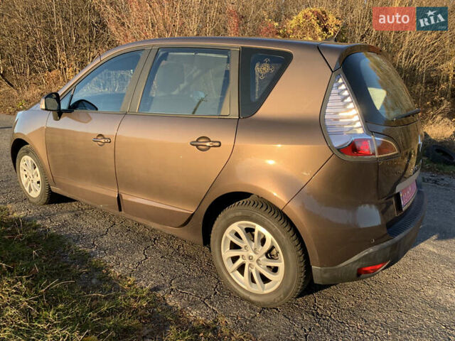 Коричневый Рено Сценик, объемом двигателя 1.46 л и пробегом 165 тыс. км за 9990 $, фото 10 на Automoto.ua