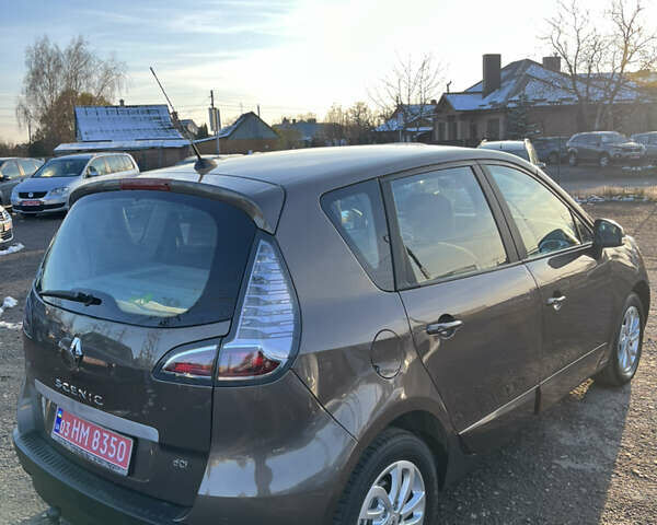 Коричневий Рено Сценік, об'ємом двигуна 1.46 л та пробігом 180 тис. км за 9950 $, фото 4 на Automoto.ua