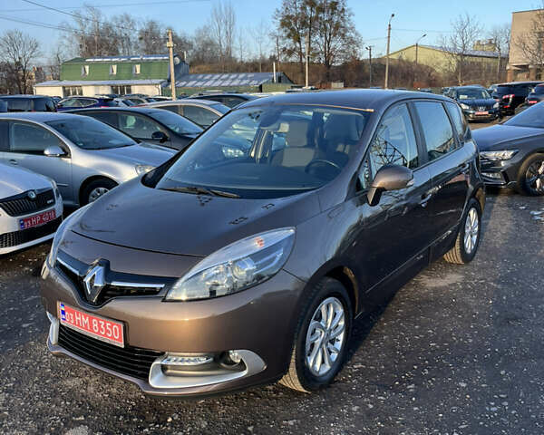 Коричневий Рено Сценік, об'ємом двигуна 1.46 л та пробігом 180 тис. км за 9950 $, фото 1 на Automoto.ua