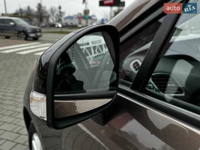 Коричневий Рено Сценік, об'ємом двигуна 1.46 л та пробігом 163 тис. км за 10499 $, фото 31 на Automoto.ua