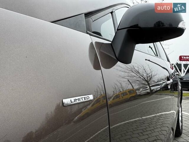 Коричневый Рено Сценик, объемом двигателя 1.46 л и пробегом 163 тыс. км за 10999 $, фото 14 на Automoto.ua