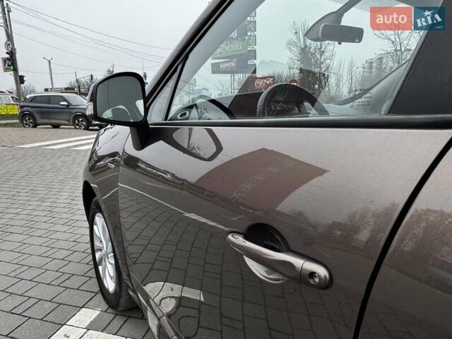 Коричневый Рено Сценик, объемом двигателя 1.46 л и пробегом 163 тыс. км за 10999 $, фото 16 на Automoto.ua