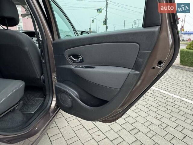 Коричневый Рено Сценик, объемом двигателя 1.46 л и пробегом 163 тыс. км за 10999 $, фото 54 на Automoto.ua