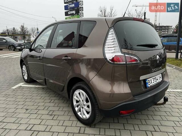 Коричневый Рено Сценик, объемом двигателя 1.46 л и пробегом 163 тыс. км за 10999 $, фото 7 на Automoto.ua