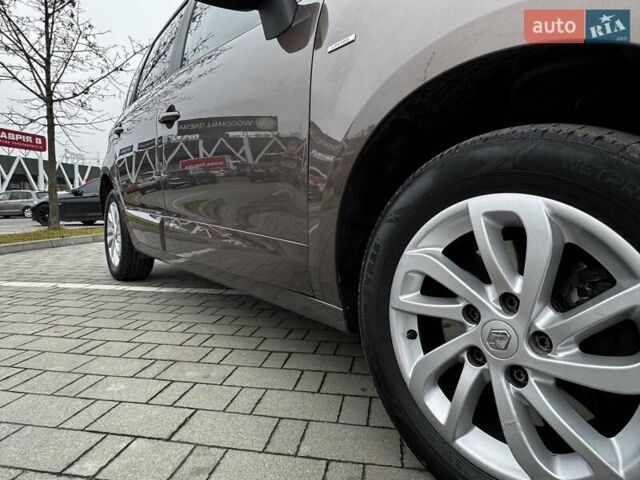 Коричневый Рено Сценик, объемом двигателя 1.46 л и пробегом 163 тыс. км за 10999 $, фото 27 на Automoto.ua