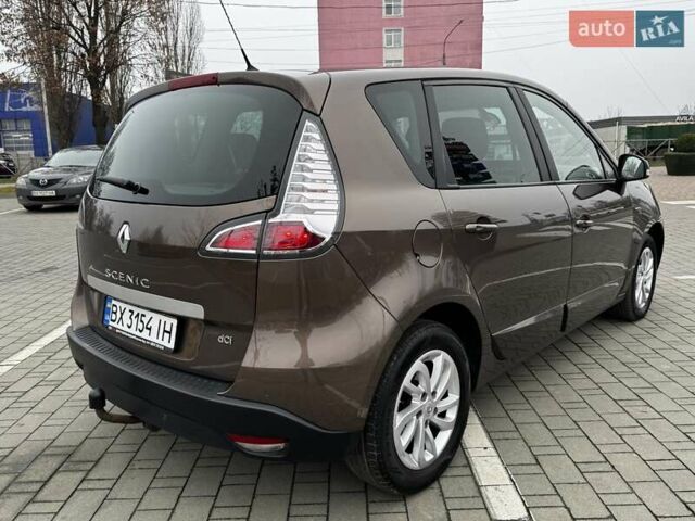 Коричневый Рено Сценик, объемом двигателя 1.46 л и пробегом 163 тыс. км за 10999 $, фото 24 на Automoto.ua
