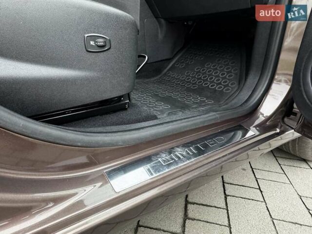 Коричневый Рено Сценик, объемом двигателя 1.46 л и пробегом 163 тыс. км за 10999 $, фото 58 на Automoto.ua