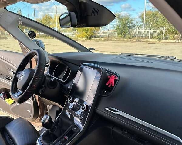 Коричневый Рено Сценик, объемом двигателя 1.6 л и пробегом 196 тыс. км за 17199 $, фото 28 на Automoto.ua