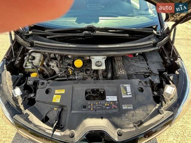 Коричневый Рено Сценик, объемом двигателя 1.6 л и пробегом 196 тыс. км за 17199 $, фото 4 на Automoto.ua