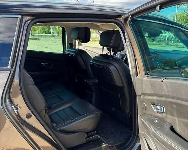 Коричневый Рено Сценик, объемом двигателя 1.6 л и пробегом 196 тыс. км за 17199 $, фото 43 на Automoto.ua