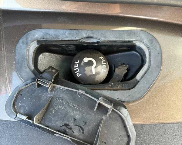 Коричневый Рено Сценик, объемом двигателя 1.6 л и пробегом 196 тыс. км за 17199 $, фото 52 на Automoto.ua