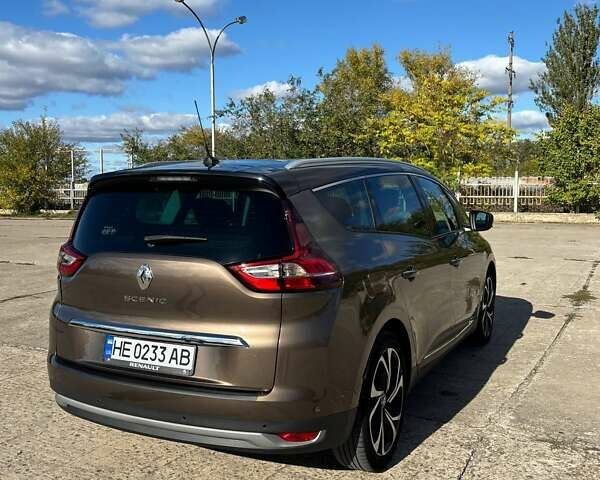 Коричневый Рено Сценик, объемом двигателя 1.6 л и пробегом 196 тыс. км за 17199 $, фото 1 на Automoto.ua