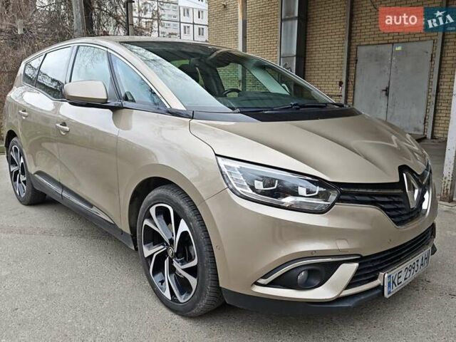 Коричневий Рено Сценік, об'ємом двигуна 1.75 л та пробігом 208 тис. км за 14000 $, фото 5 на Automoto.ua