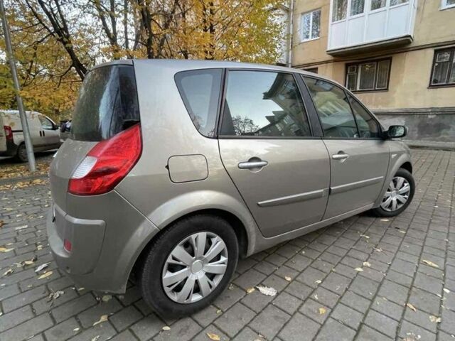 Коричневый Рено Сценик, объемом двигателя 1.6 л и пробегом 290 тыс. км за 5400 $, фото 2 на Automoto.ua