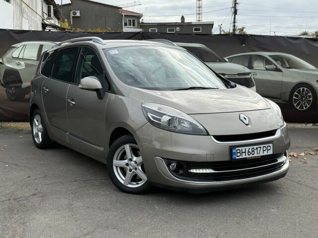 Коричневый Рено Сценик, объемом двигателя 1.5 л и пробегом 215 тыс. км за 9900 $, фото 1 на Automoto.ua