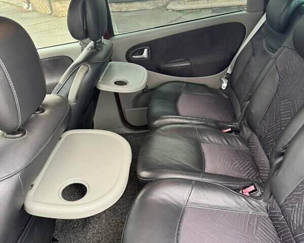 Червоний Рено Сценік, об'ємом двигуна 2 л та пробігом 250 тис. км за 2999 $, фото 6 на Automoto.ua