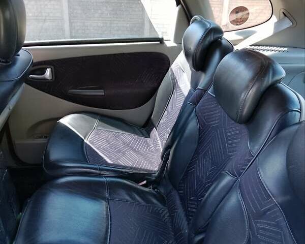 Красный Рено Сценик, объемом двигателя 1.9 л и пробегом 337 тыс. км за 2500 $, фото 11 на Automoto.ua