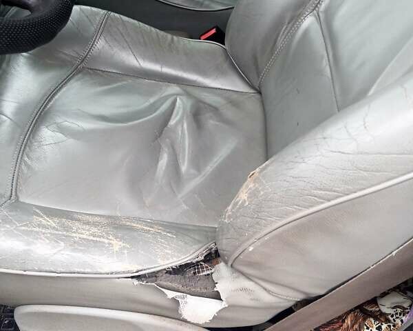 Красный Рено Сценик, объемом двигателя 1.6 л и пробегом 247 тыс. км за 3500 $, фото 5 на Automoto.ua