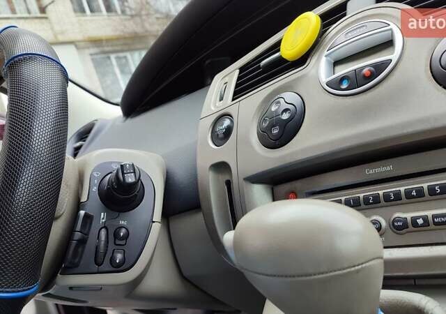 Червоний Рено Сценік, об'ємом двигуна 2 л та пробігом 215 тис. км за 5800 $, фото 10 на Automoto.ua