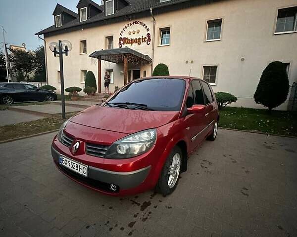 Красный Рено Сценик, объемом двигателя 1.6 л и пробегом 250 тыс. км за 3650 $, фото 2 на Automoto.ua