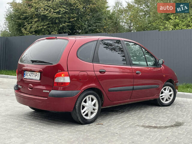 Рено Сценік 2003 у Дрогобичі на Automoto.ua Червоний Рено Сценік, об'ємом двигуна 1.6 л та пробігом 200 тис. км за 3750 $, фото 15 на Automoto.ua