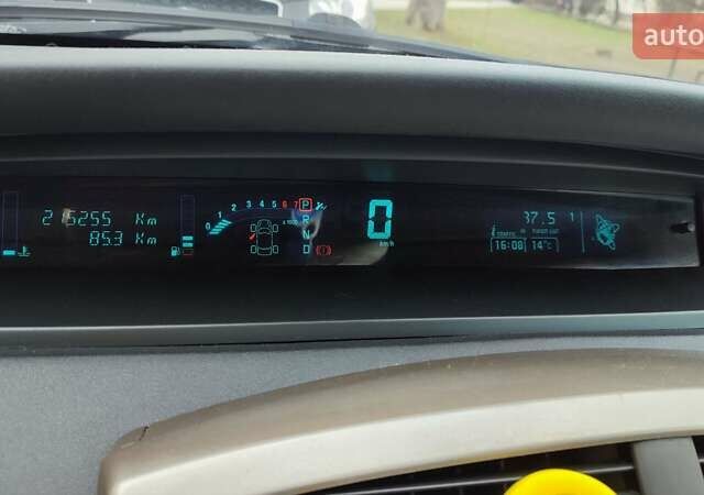 Червоний Рено Сценік, об'ємом двигуна 2 л та пробігом 215 тис. км за 5800 $, фото 18 на Automoto.ua