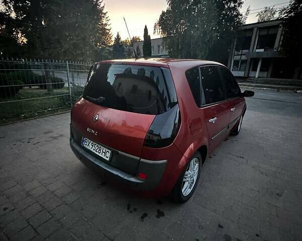 Красный Рено Сценик, объемом двигателя 1.6 л и пробегом 250 тыс. км за 3650 $, фото 6 на Automoto.ua