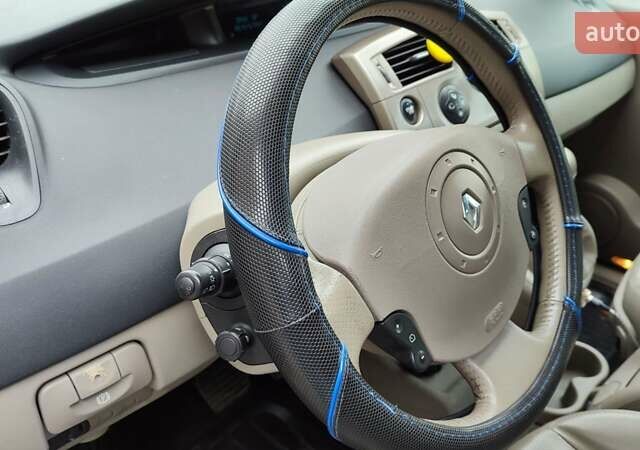 Червоний Рено Сценік, об'ємом двигуна 2 л та пробігом 215 тис. км за 5800 $, фото 12 на Automoto.ua