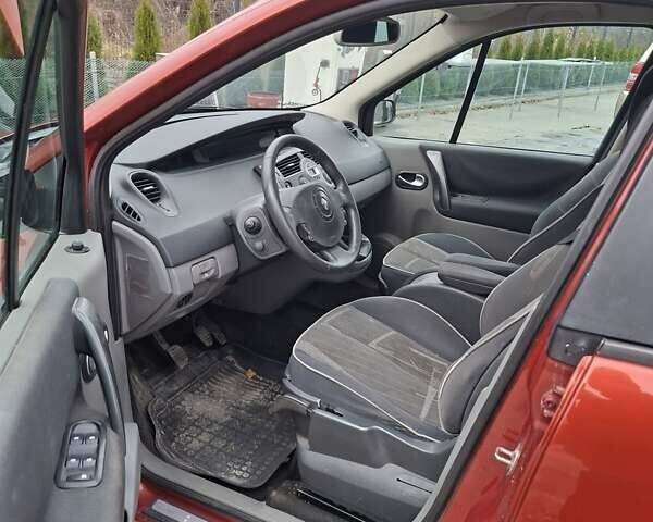 Червоний Рено Сценік, об'ємом двигуна 1.6 л та пробігом 200 тис. км за 4500 $, фото 12 на Automoto.ua